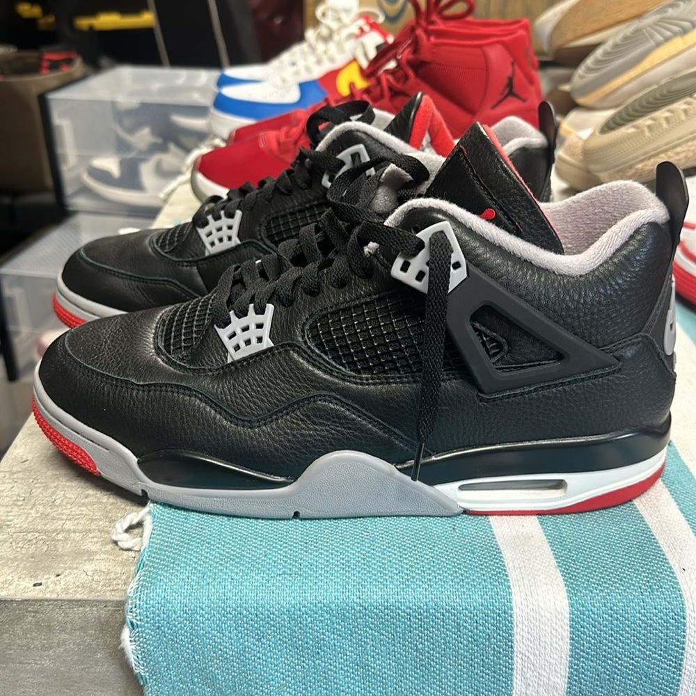 Size men’s 11.5- Nike Air Jordan 4 Retro Bred Reimagined Men's Shoes